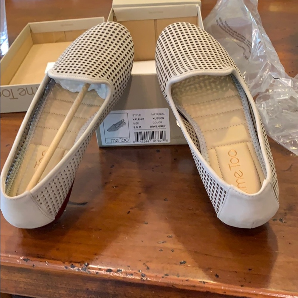 NIB Me Too Yale-NR Flat Size 9.5 Dove Grey
